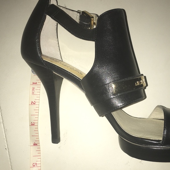 Michael Kors Heels - Picture 7 of 7